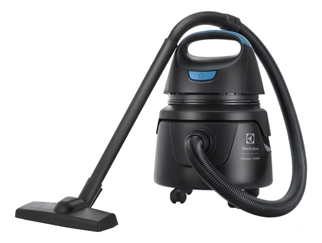 Aspirador Electrolux 1400W potente para limpeza doméstica completa